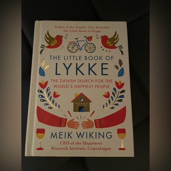 The Little Book of Lykke by Mei Wiking - Picture 1 of 4